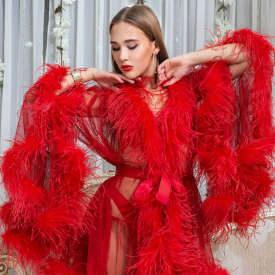 Red ostrich feathers luxury dressing gown Erminel
