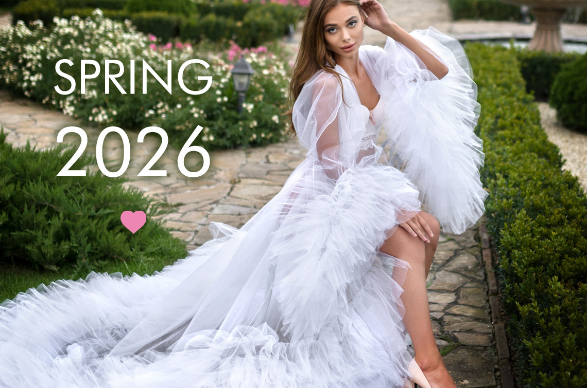 Feather and tulle dressing gowns new collection from Erminel